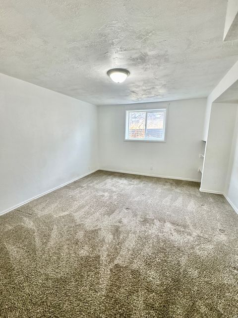 Tiny photo for 954 E CARNATION DR, White City, UT 84094 (MLS # 2141300)