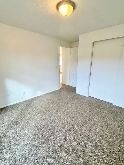 Tiny photo for 954 E CARNATION DR, White City, UT 84094 (MLS # 2141300)