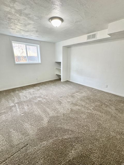Tiny photo for 954 E CARNATION DR, White City, UT 84094 (MLS # 2141300)