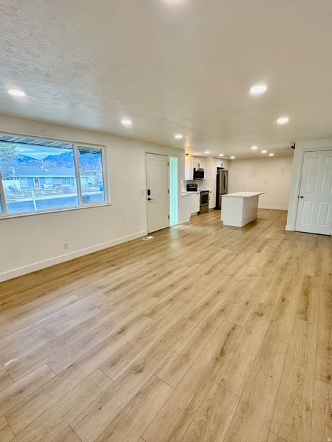 Tiny photo for 954 E CARNATION DR, White City, UT 84094 (MLS # 2141300)