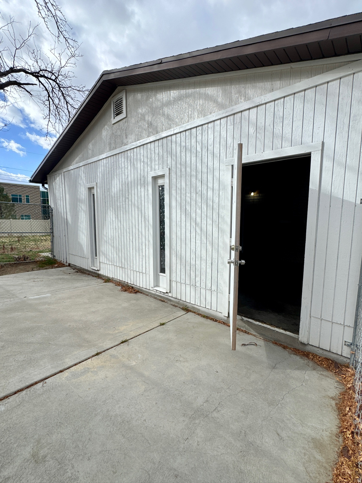 WHITE CITY - Residential