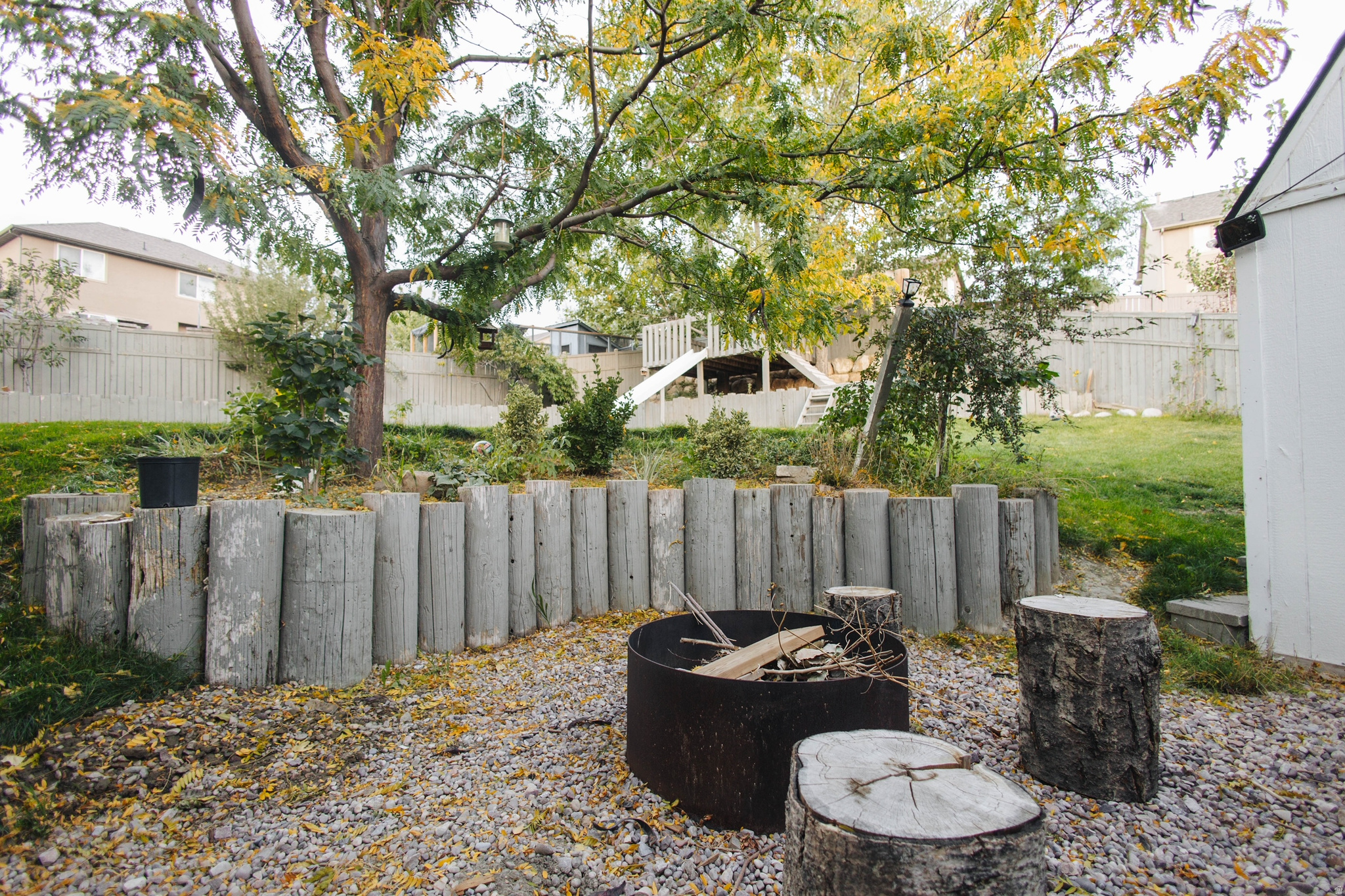 SILVER LAKE - Residential