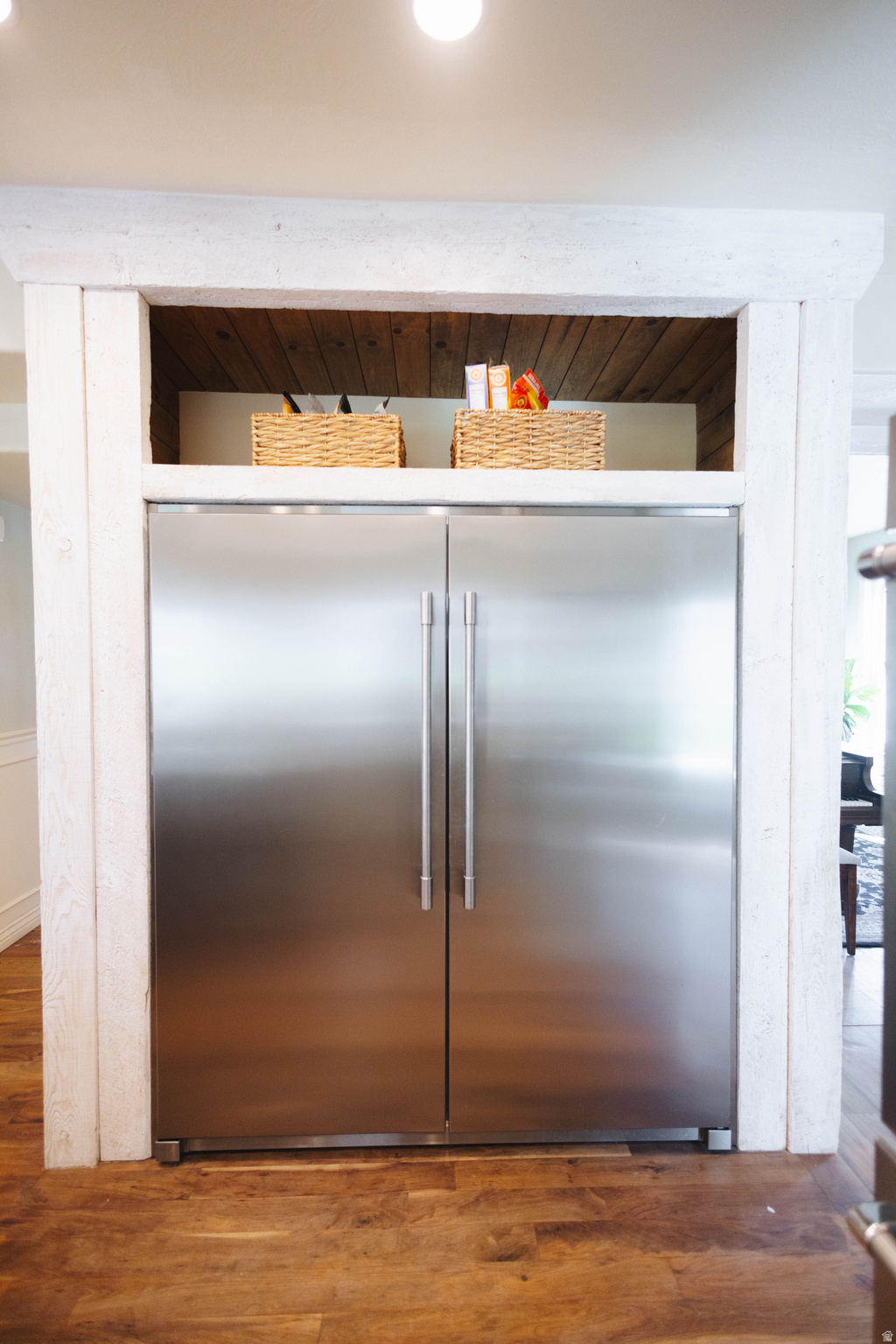 SILVER LAKE - Residential