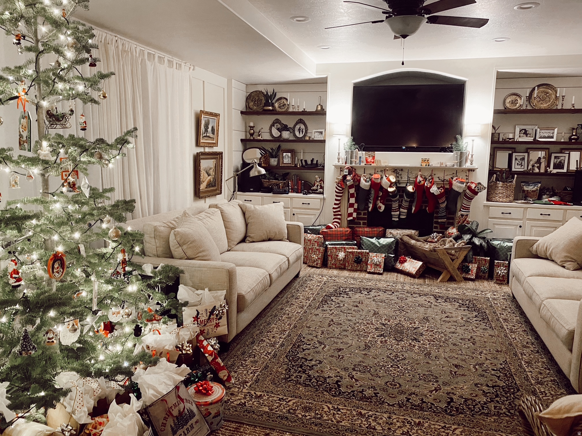 SILVER LAKE - Residential