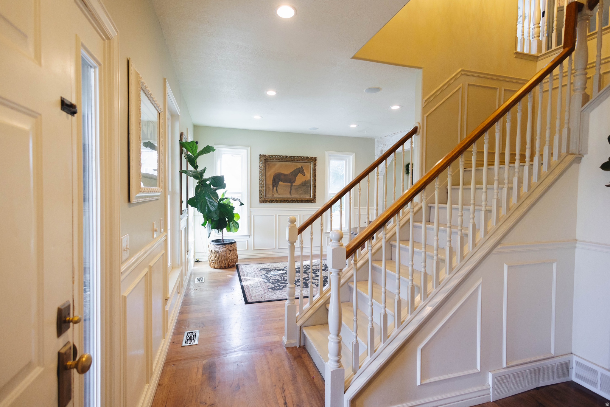 SILVER LAKE - Residential