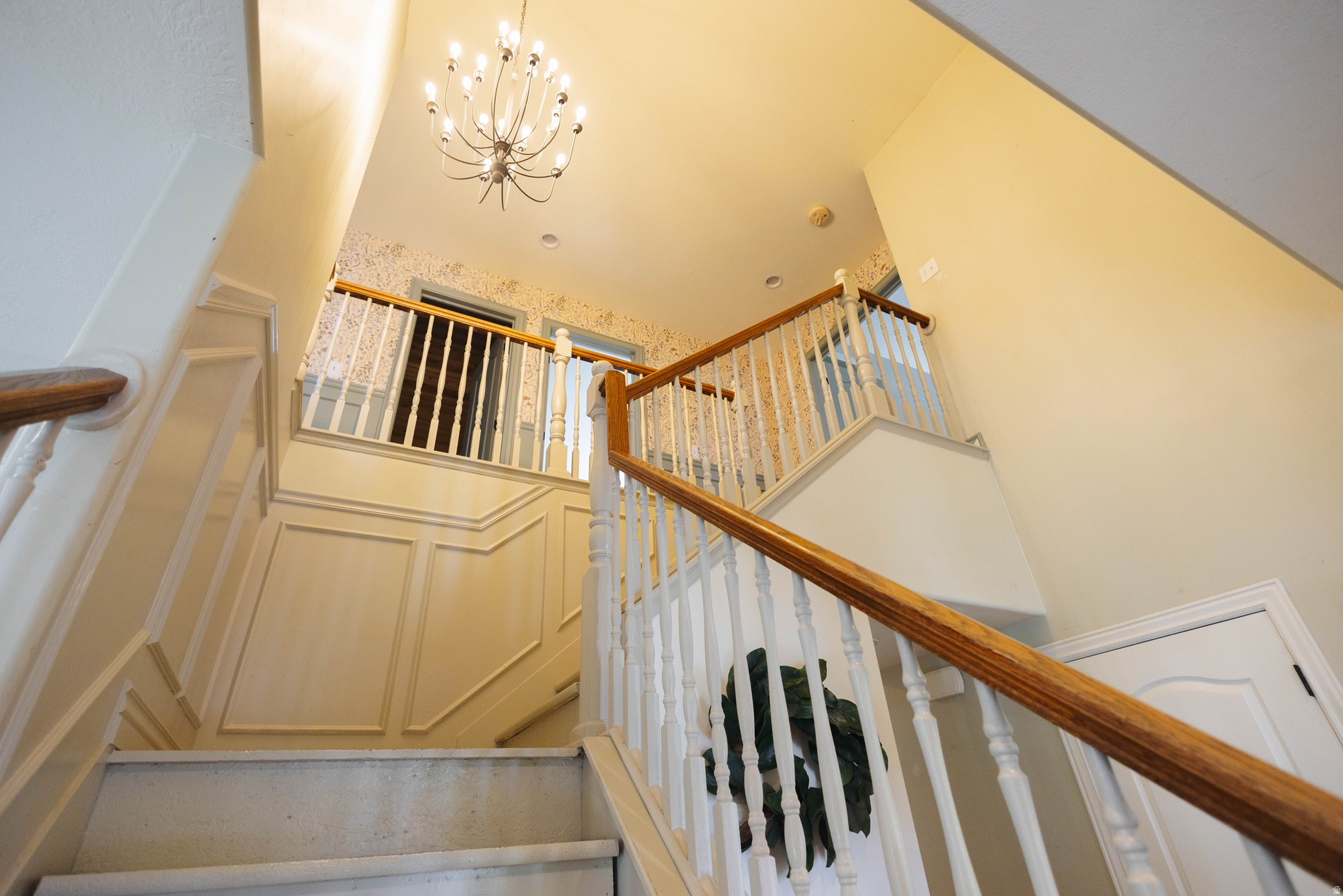 SILVER LAKE - Residential