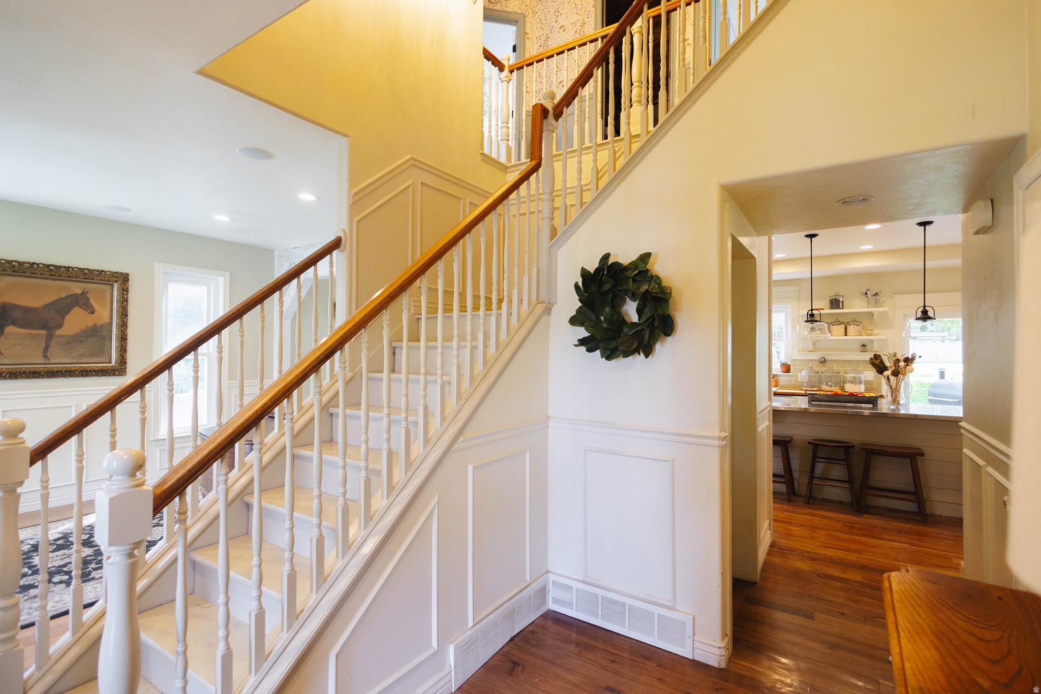 SILVER LAKE - Residential