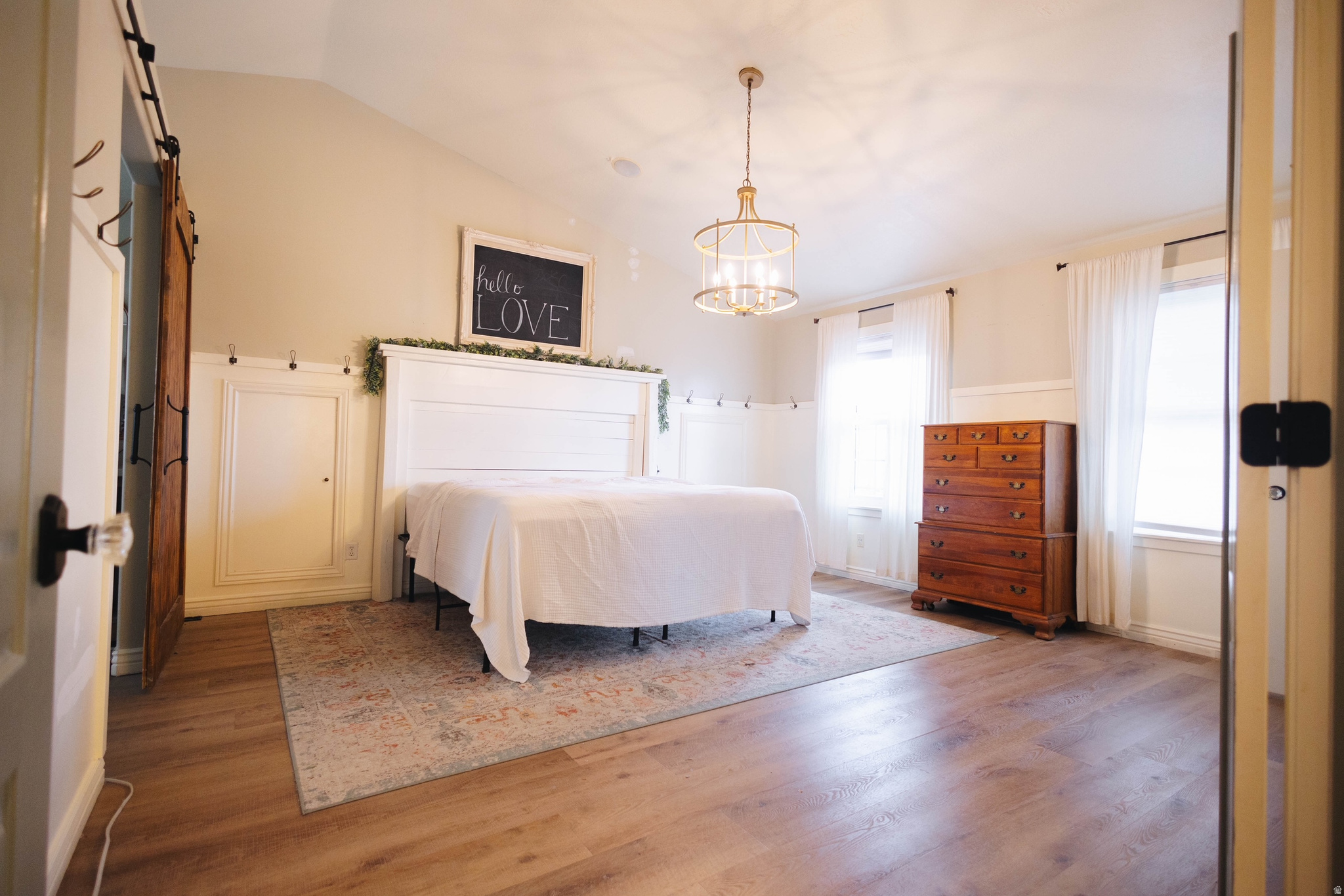 SILVER LAKE - Residential