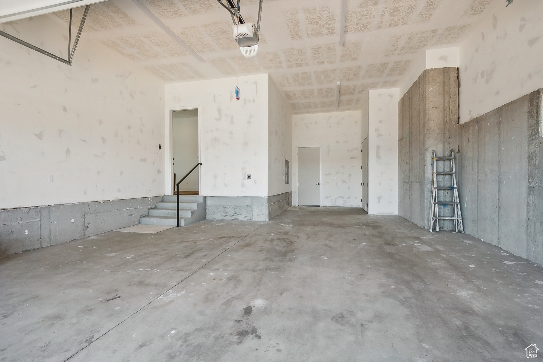 SKYRIDGE - Residential