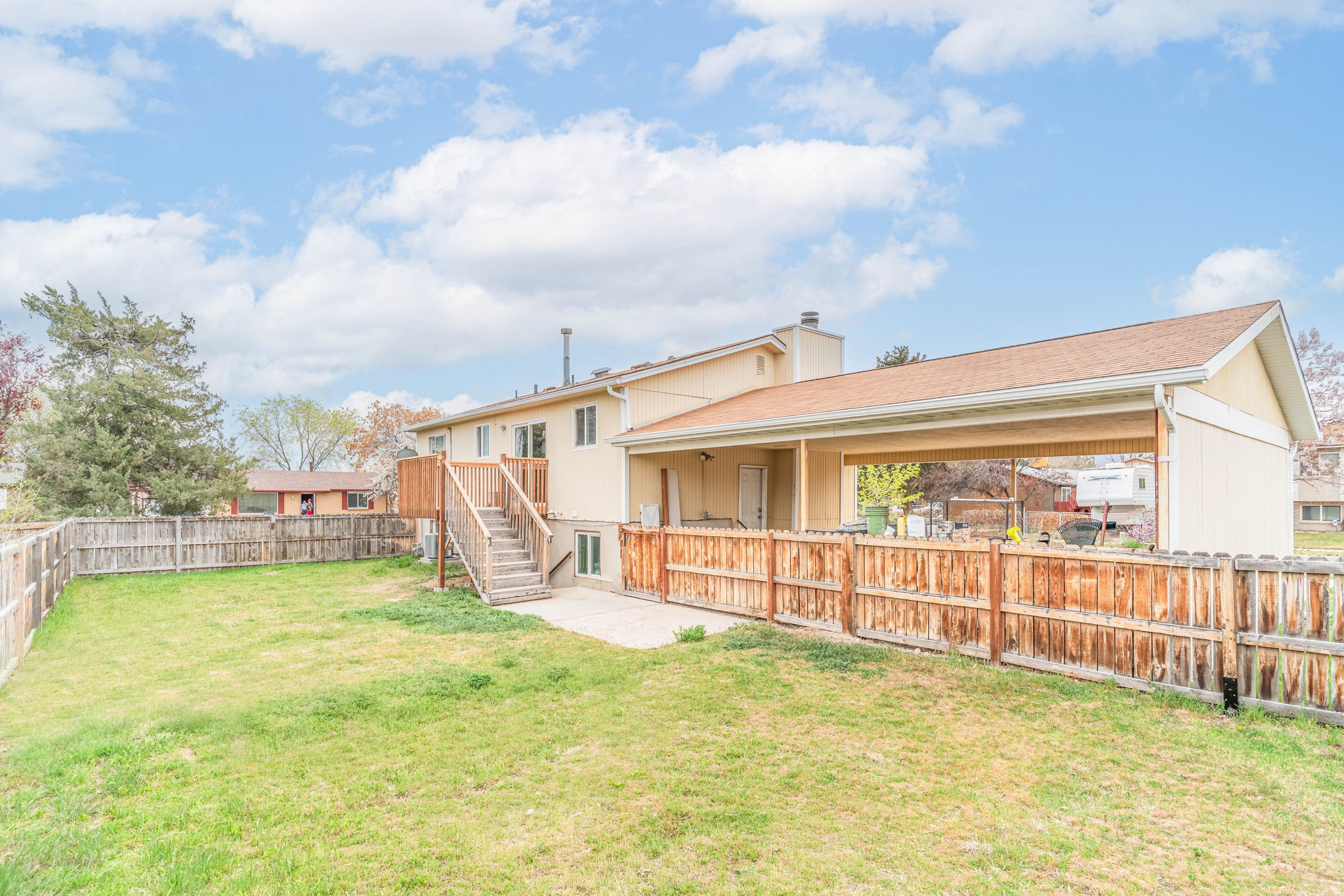 MISTY HILLS - Residential