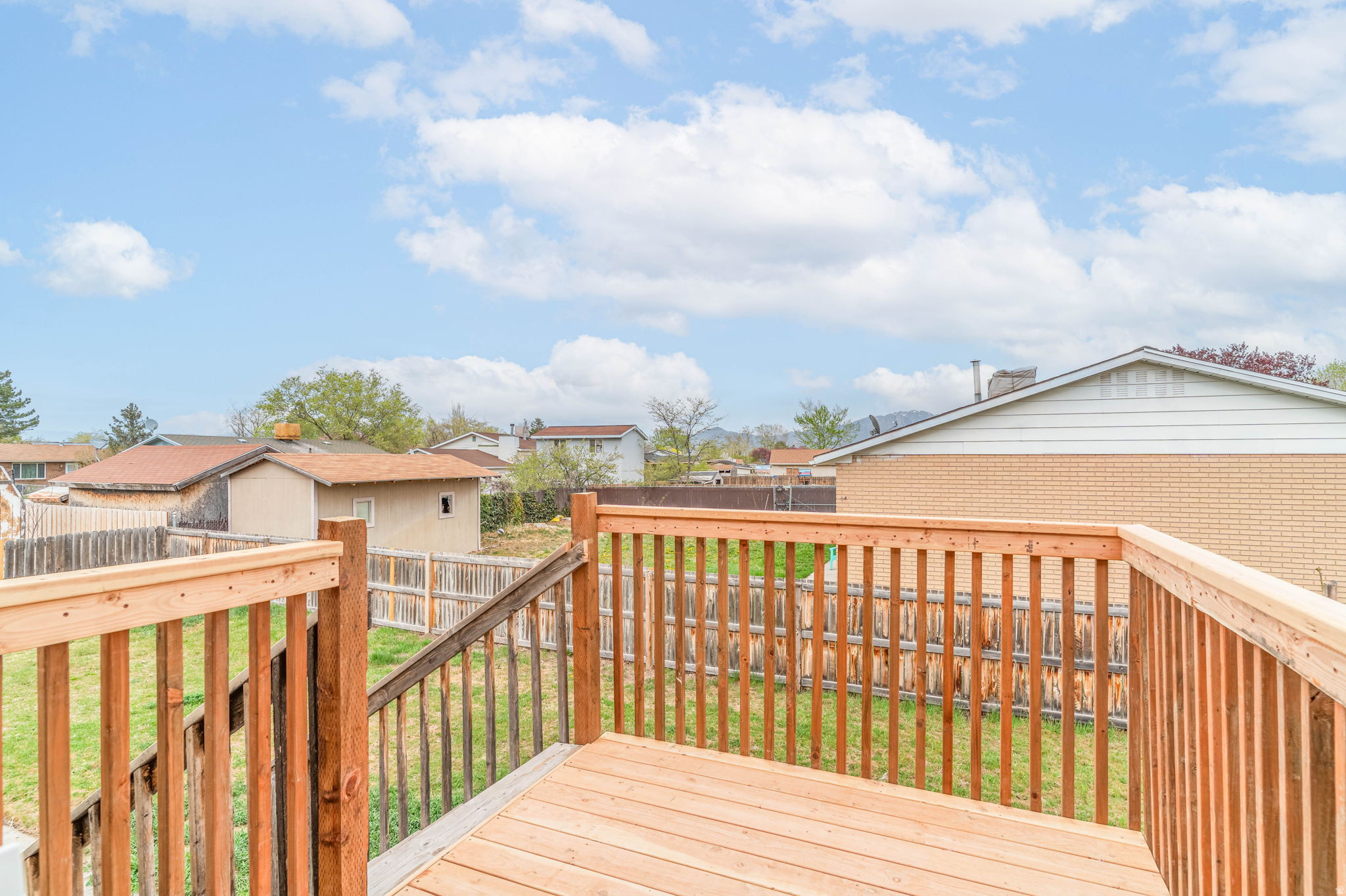 MISTY HILLS - Residential