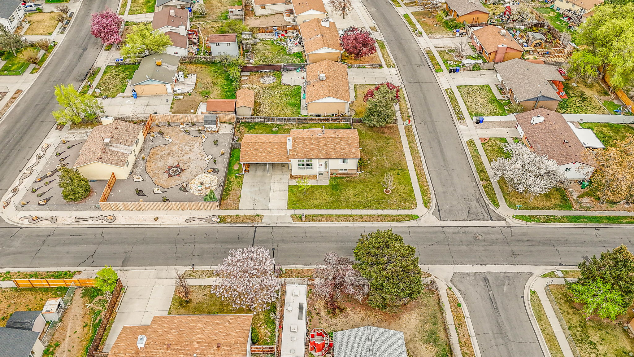 MISTY HILLS - Residential