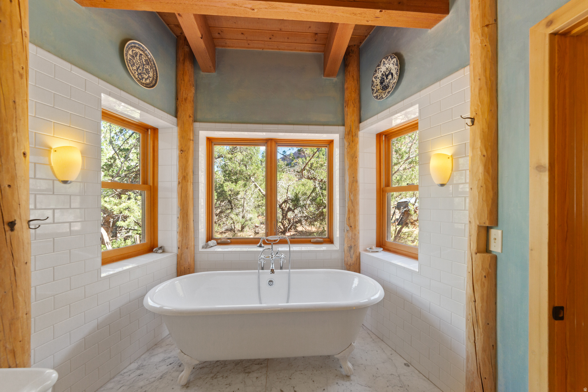 CASTLE VALLEY RIVER RANCHOS - Residential