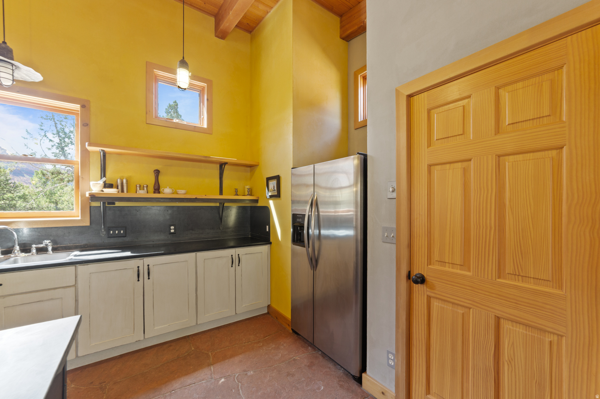 CASTLE VALLEY RIVER RANCHOS - Residential