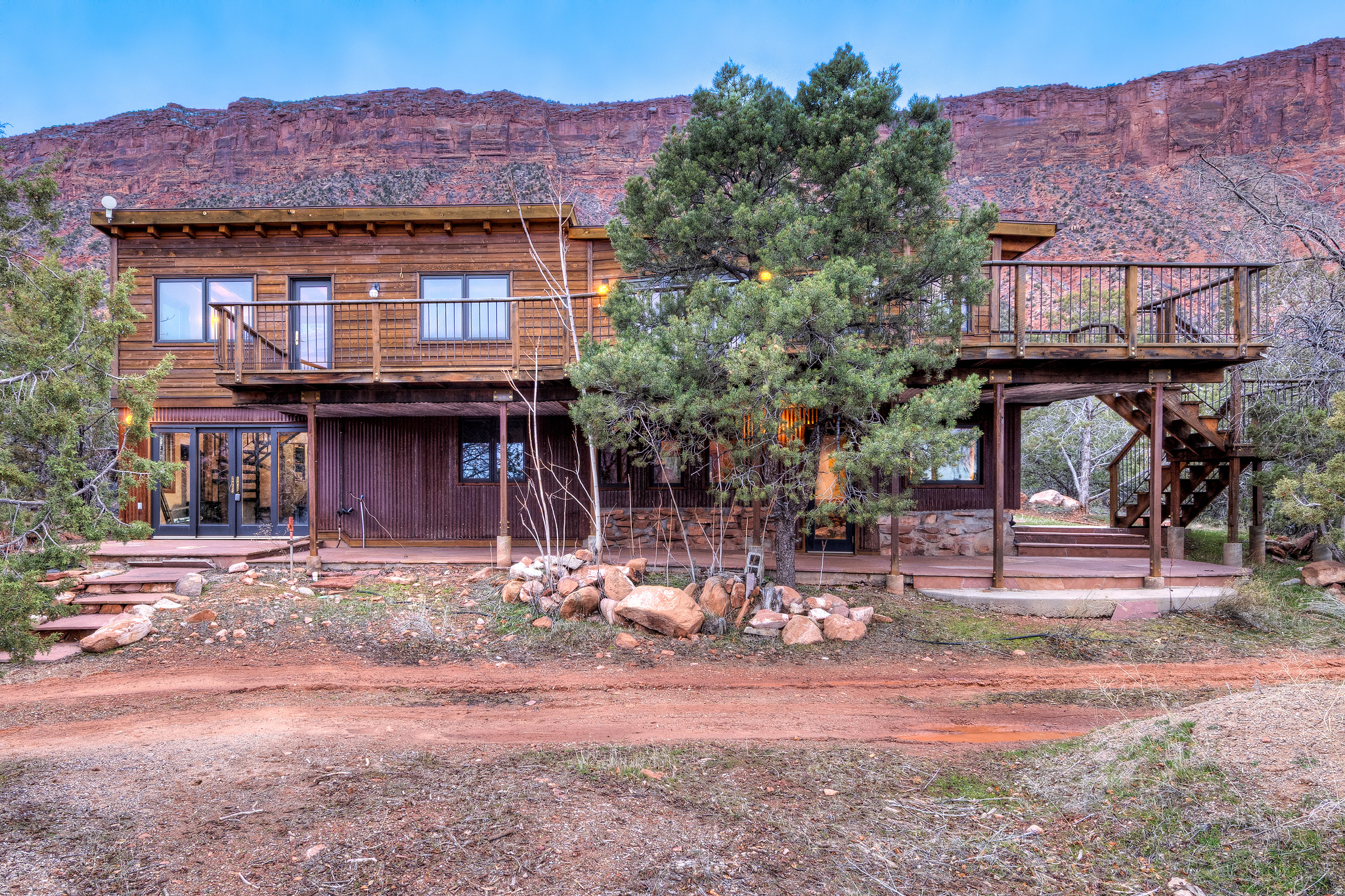 CASTLE VALLEY RIVER RANCHOS - Residential