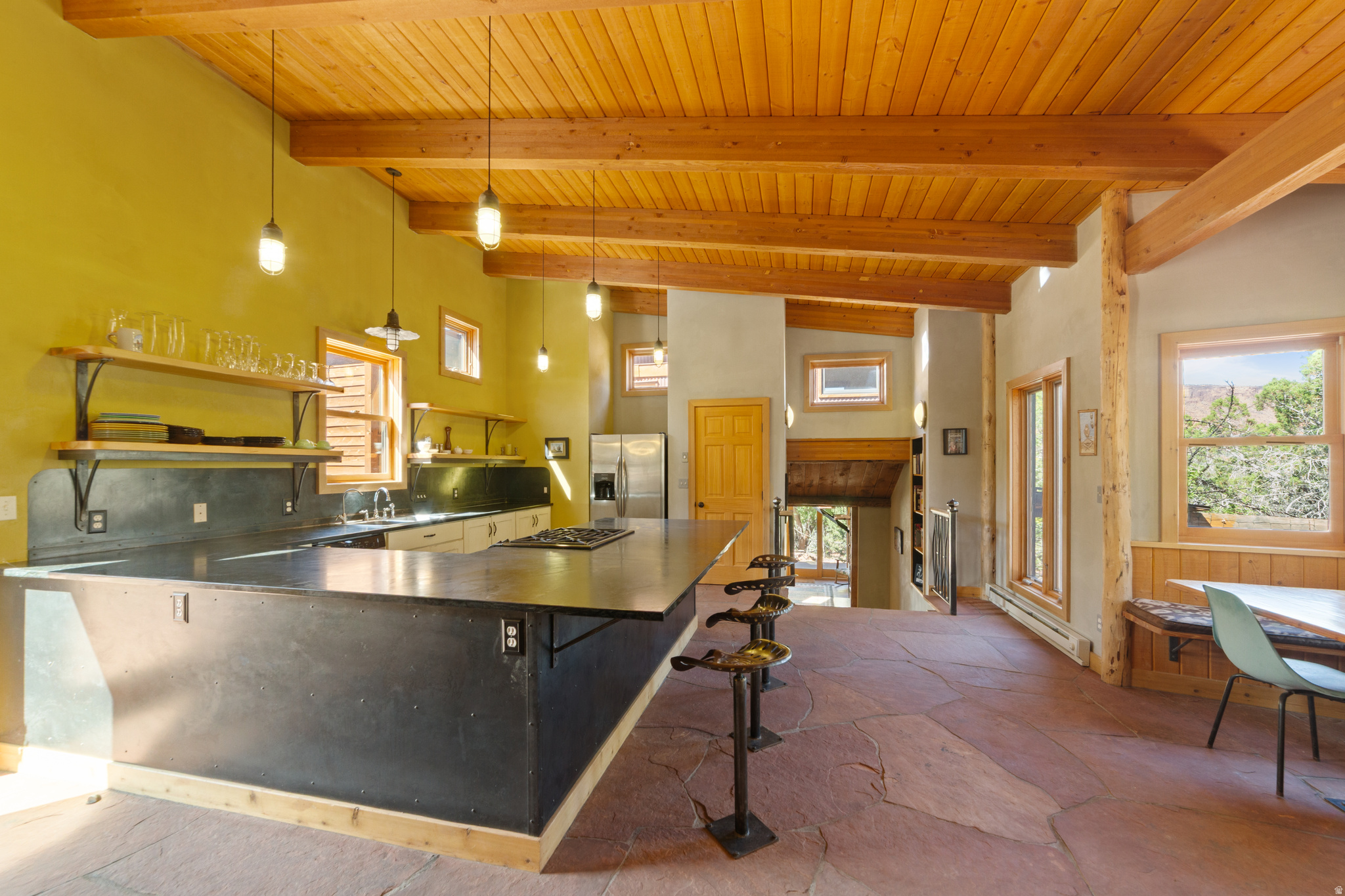 CASTLE VALLEY RIVER RANCHOS - Residential