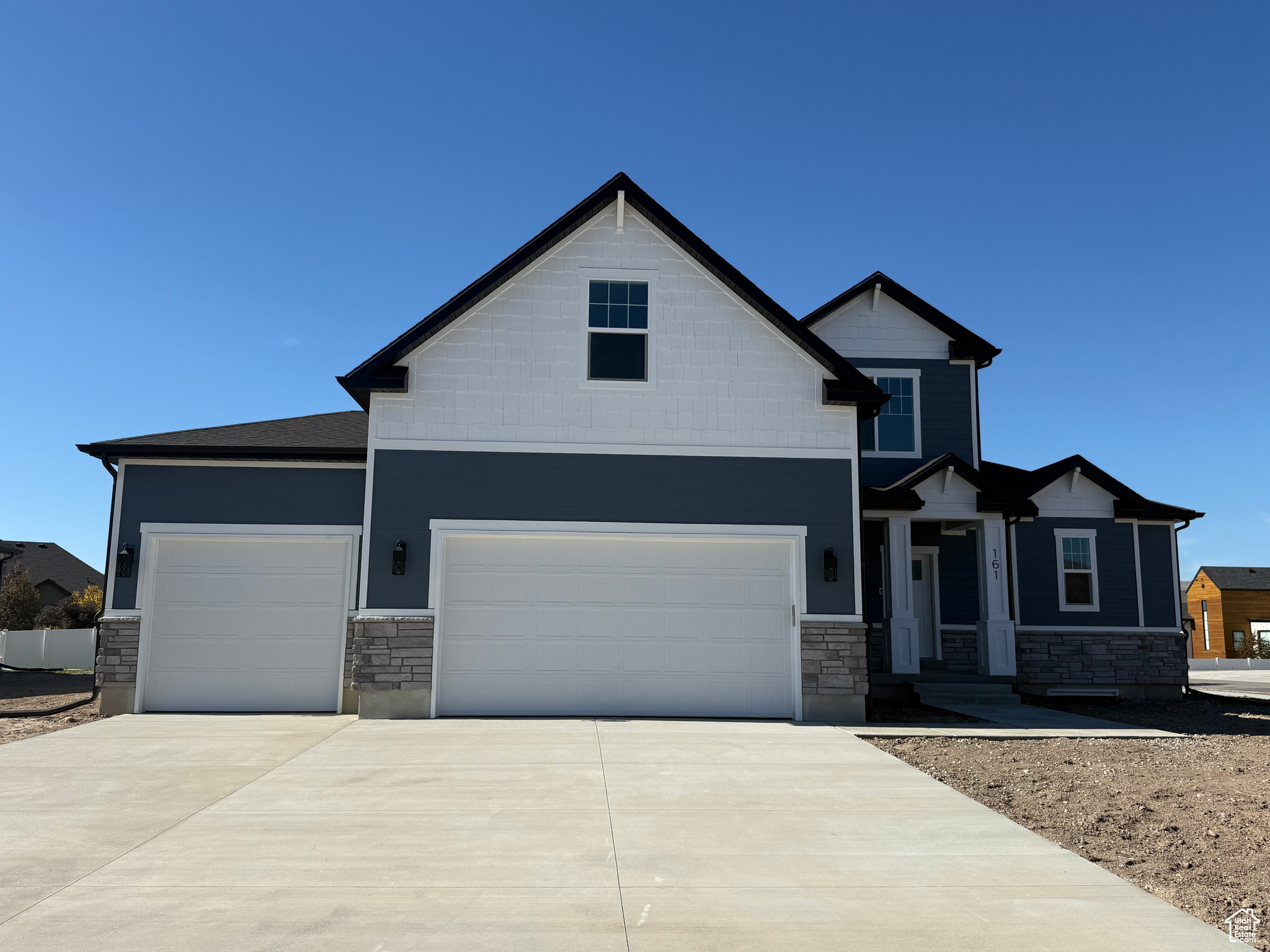 RIVERS EDGE - Residential