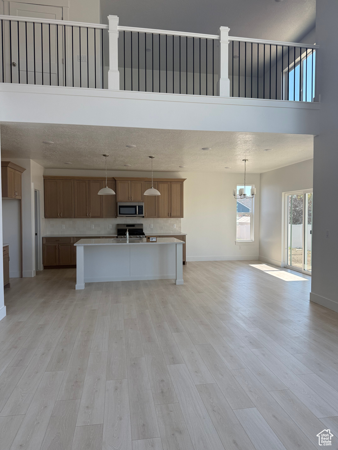 RIVERS EDGE - Residential