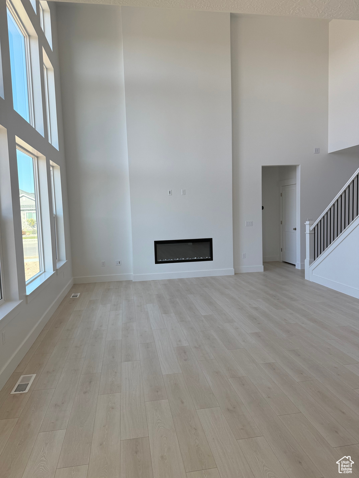 RIVERS EDGE - Residential