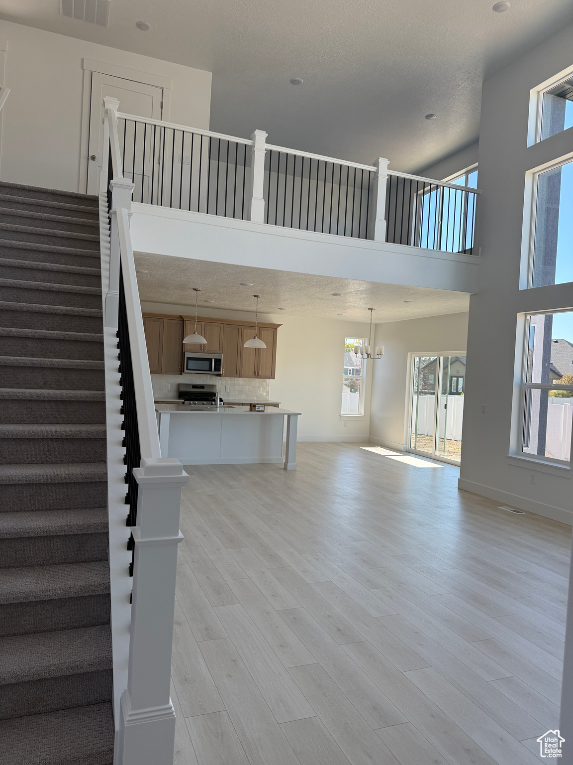 RIVERS EDGE - Residential