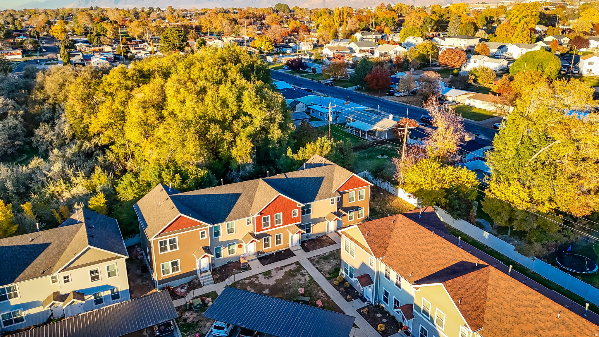 SUNSET PLACE TOWNHOU - Residential