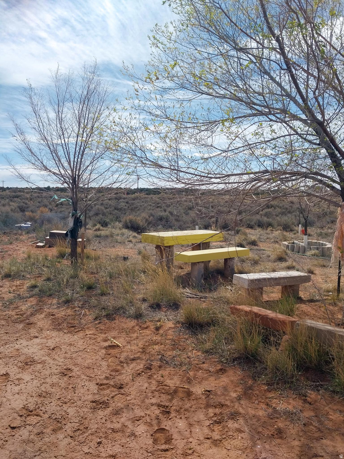 SUNDANCE WEST - Land