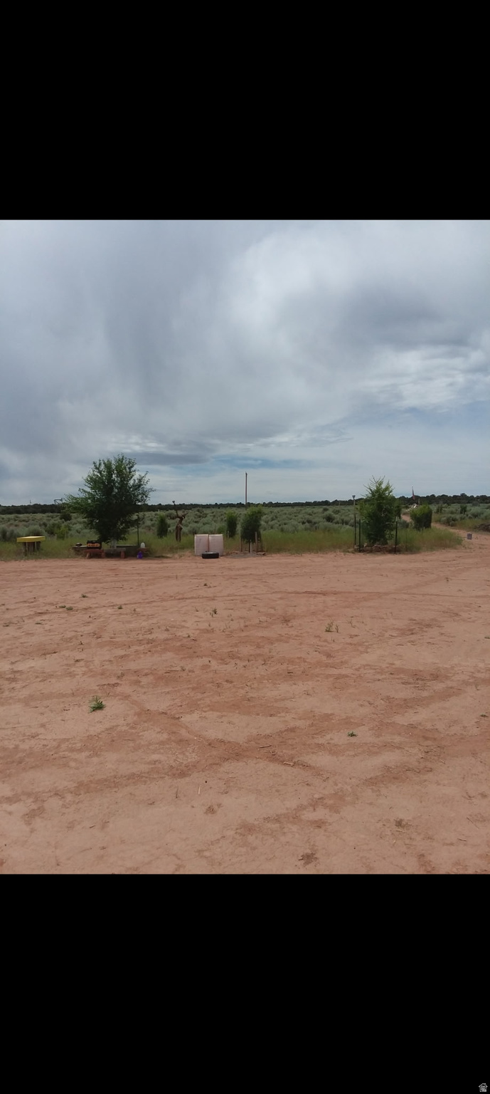 SUNDANCE WEST - Land