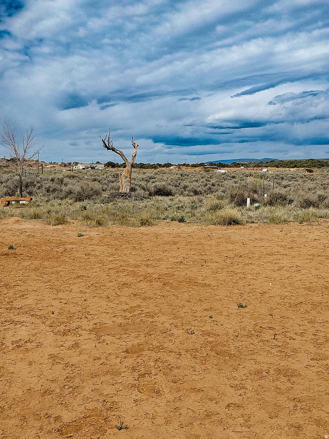 SUNDANCE WEST - Land