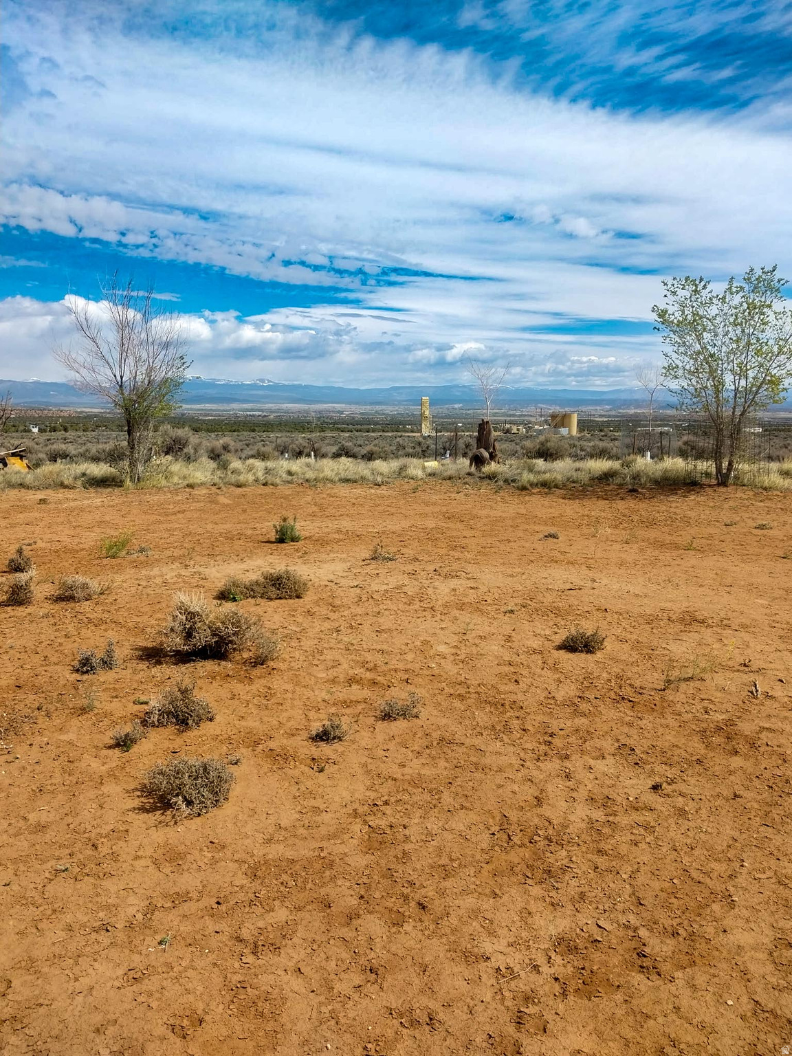 SUNDANCE WEST - Land