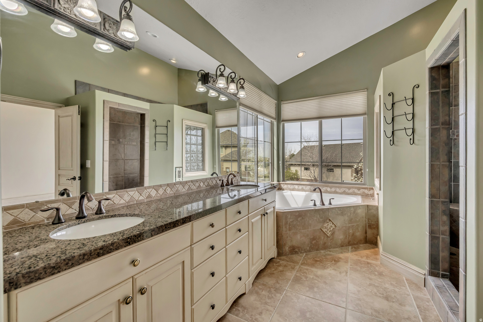 CANYON RIDGE AT AKAGI FARM - Residential