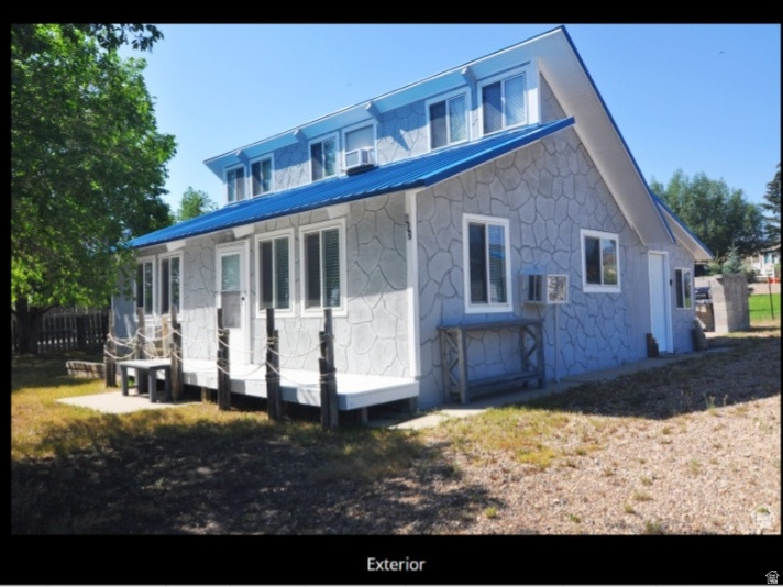 CAPTAINS COVE B - Residential