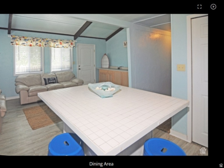 CAPTAINS COVE B - Residential