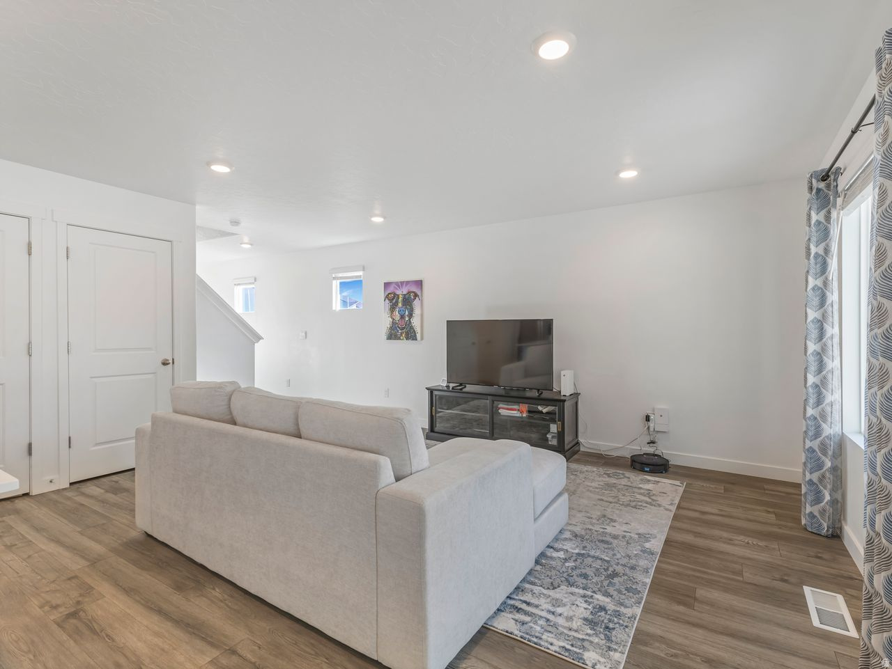 LITTLE VALLEY GATEWAY - Residential