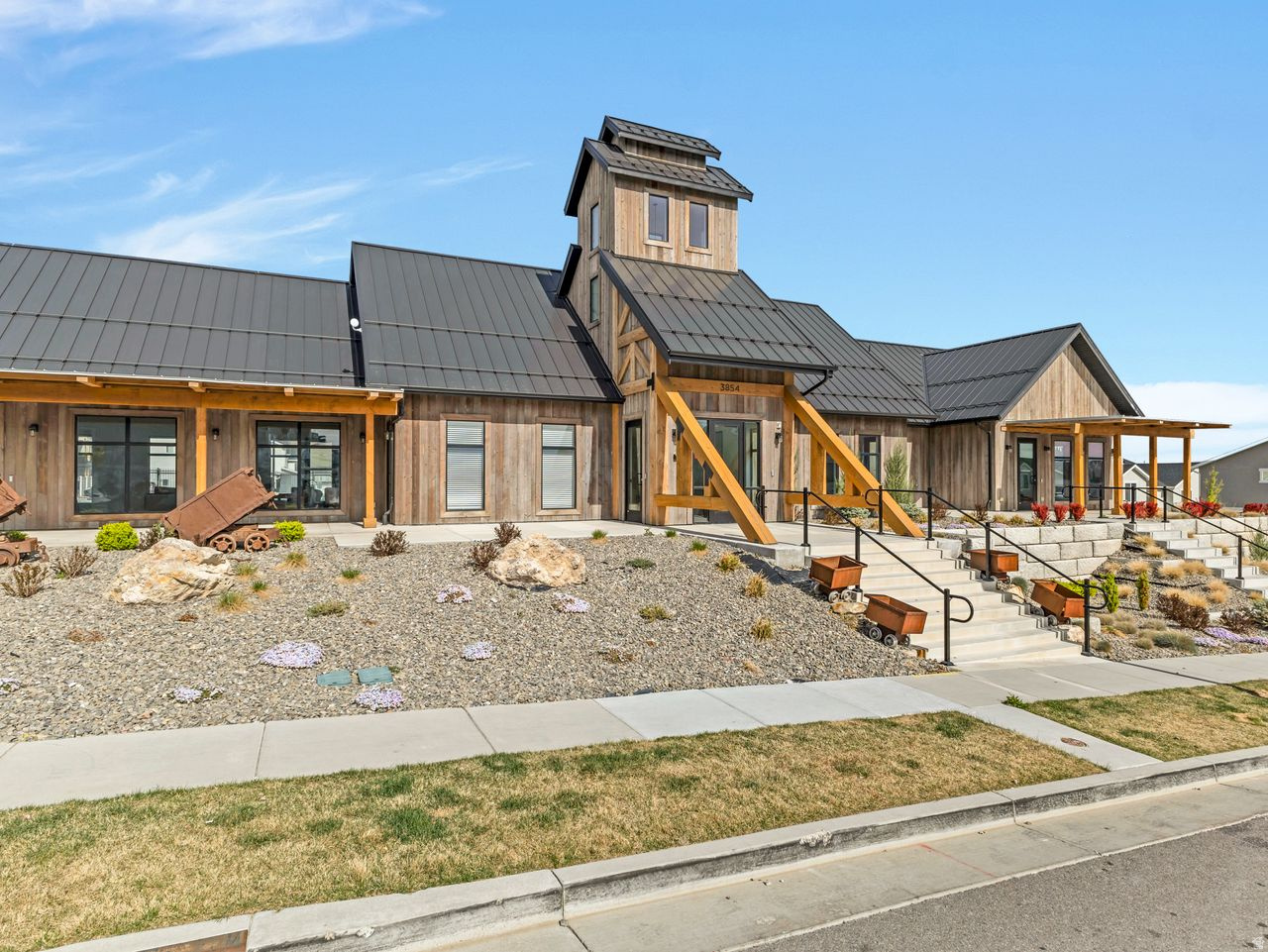 LITTLE VALLEY GATEWAY - Residential