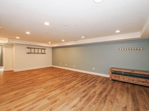 Tiny photo for 7093 W KLORISSA PL, Herriman, UT 84096 (MLS # 2148759)