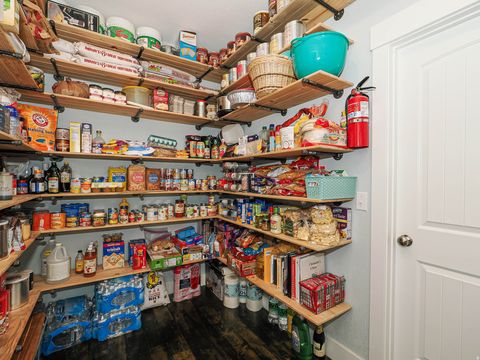 Tiny photo for 7093 W KLORISSA PL, Herriman, UT 84096 (MLS # 2148759)