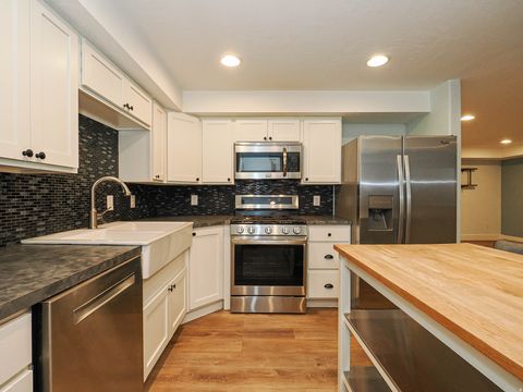 Tiny photo for 7093 W KLORISSA PL, Herriman, UT 84096 (MLS # 2148759)