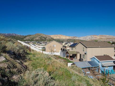 Tiny photo for 7093 W KLORISSA PL, Herriman, UT 84096 (MLS # 2148759)
