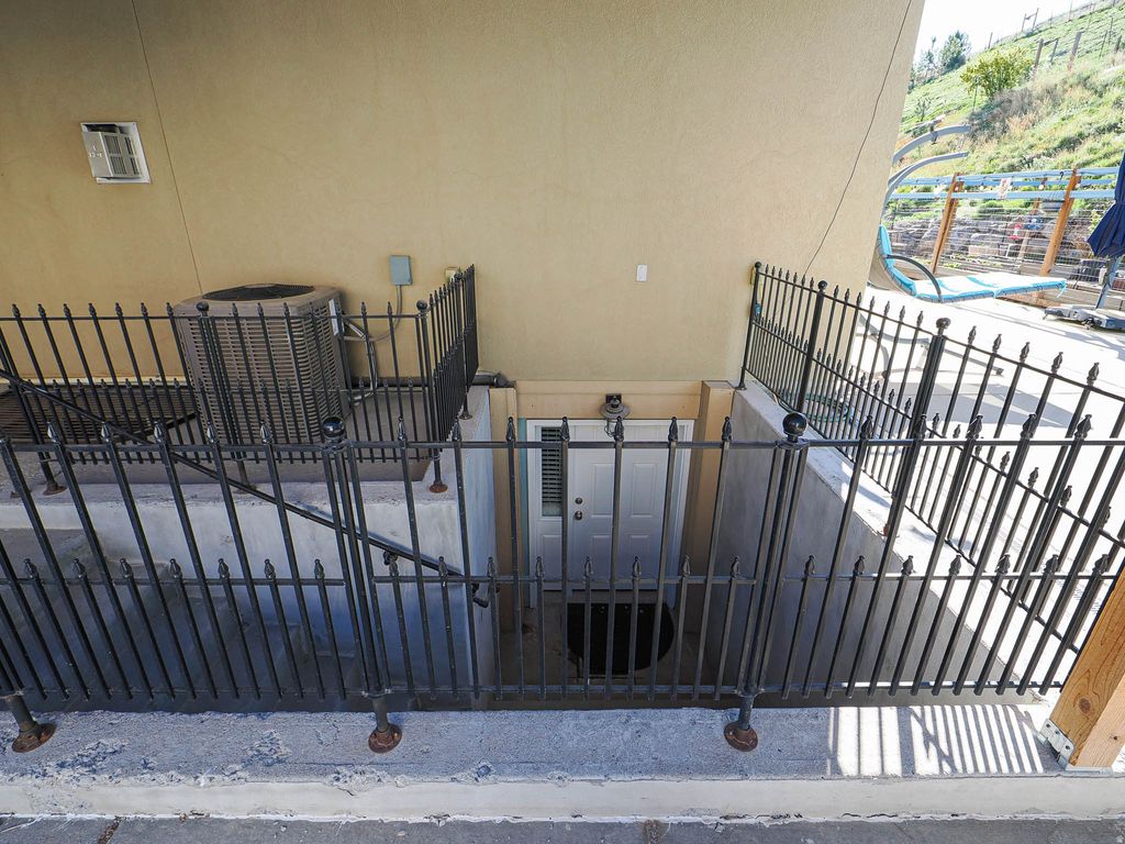 Photo of 7093 W KLORISSA PL, Herriman, UT 84096 (MLS # 2148759)