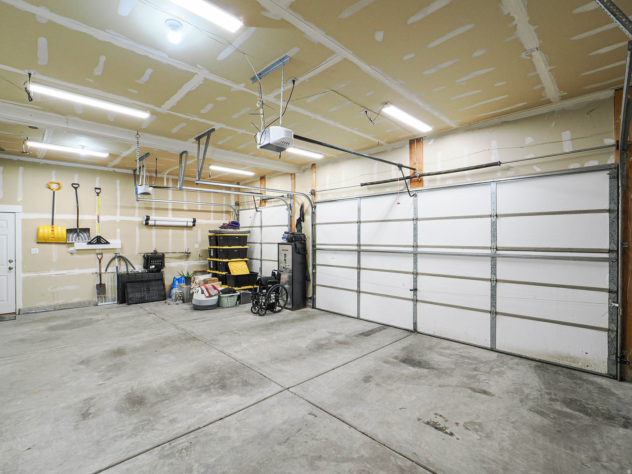 HAMILTON FARMS - Residential