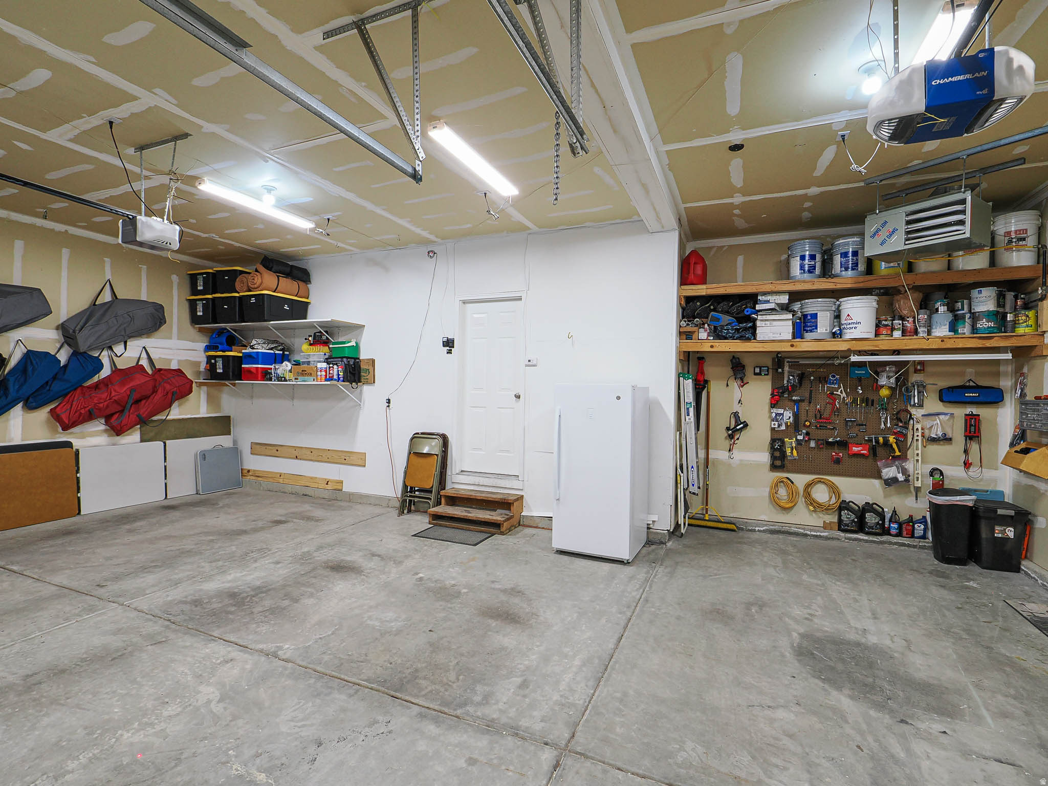 HAMILTON FARMS - Residential