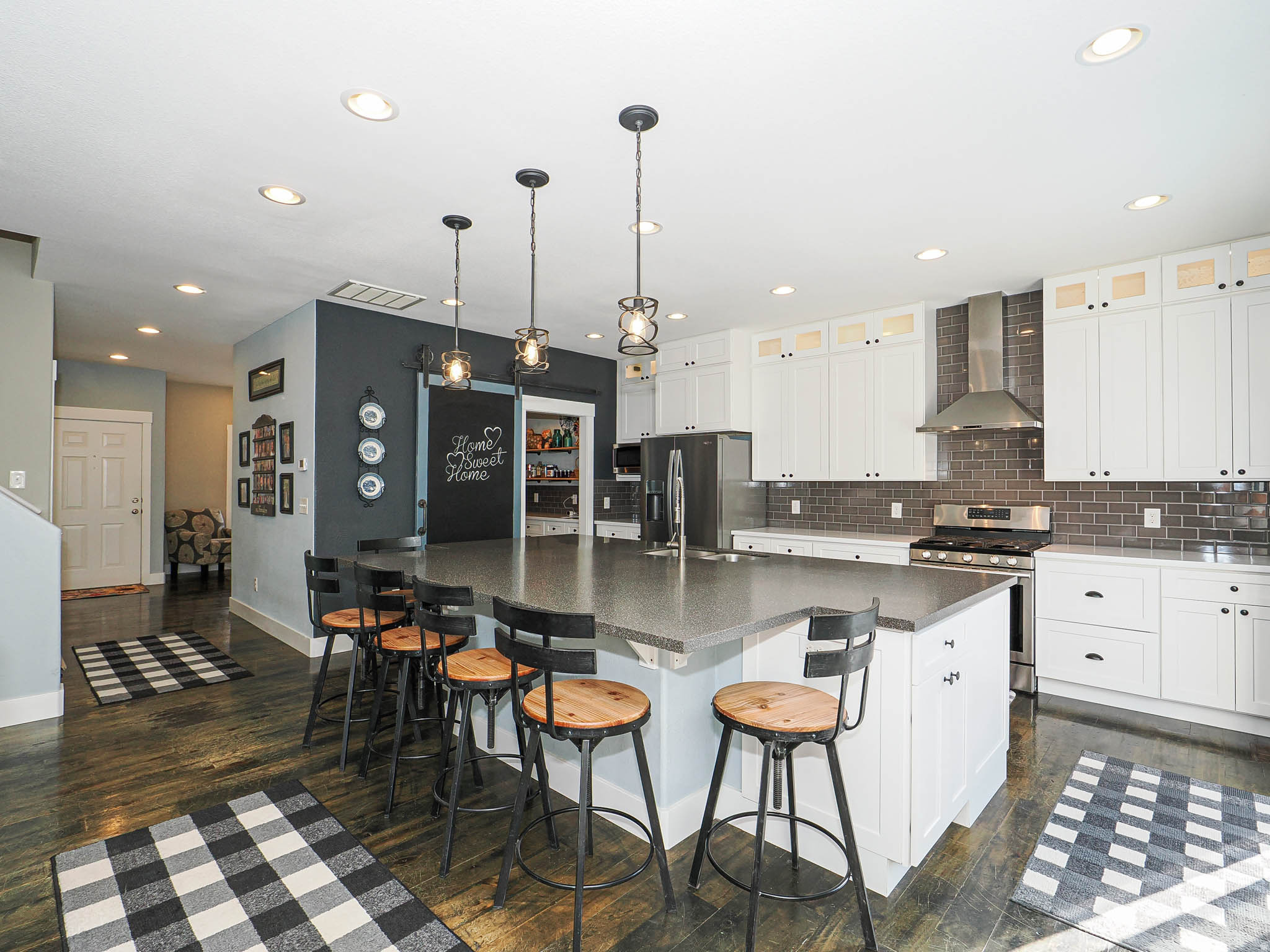 HAMILTON FARMS - Residential