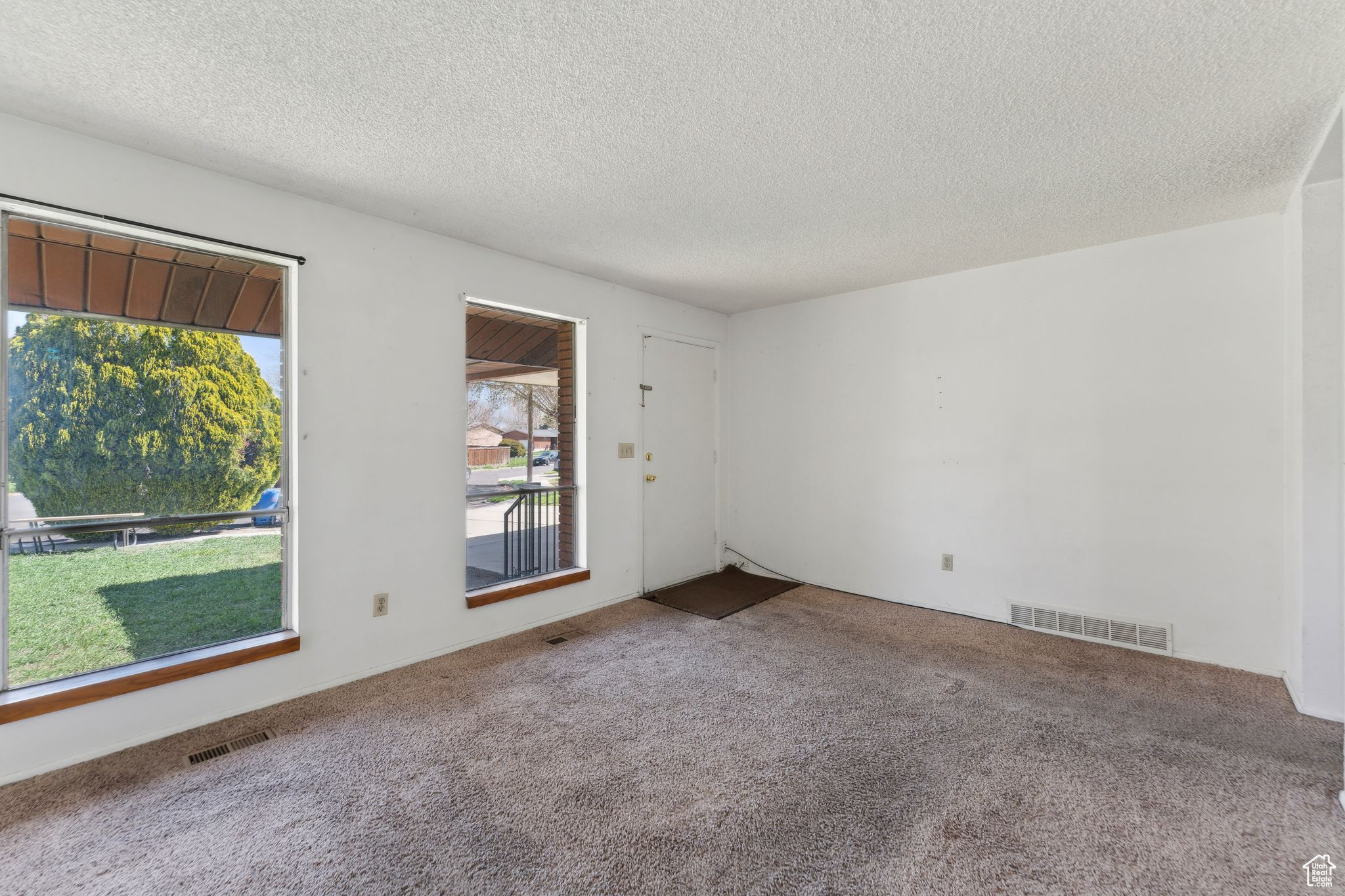 Midvale, Utah 84047, United States, 6 Bedrooms Bedrooms, ,3 BathroomsBathrooms,Residential,Pending,108538