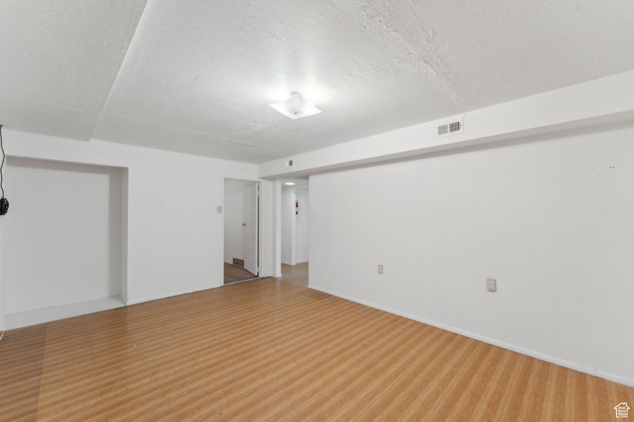 Midvale, Utah 84047, United States, 6 Bedrooms Bedrooms, ,3 BathroomsBathrooms,Residential,Pending,108538