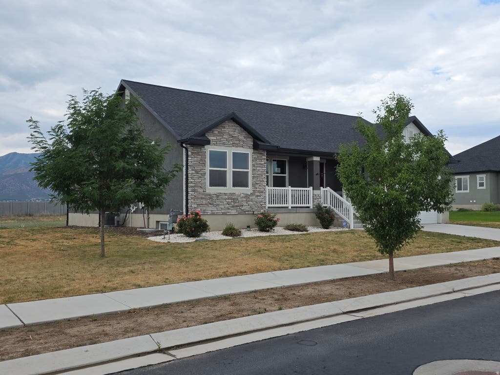 Photo of 4847 N CANAAN PEAK DR #1410, Eagle Mountain, UT 84005 (MLS # 2181072)