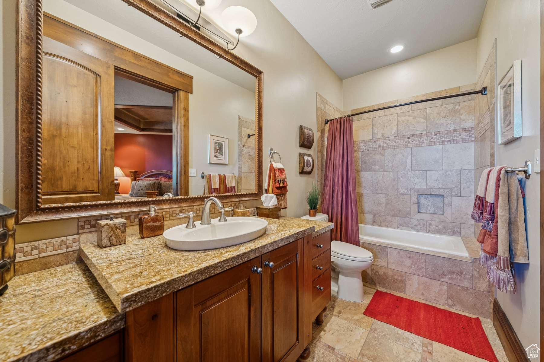 WEST HILLS - Residential