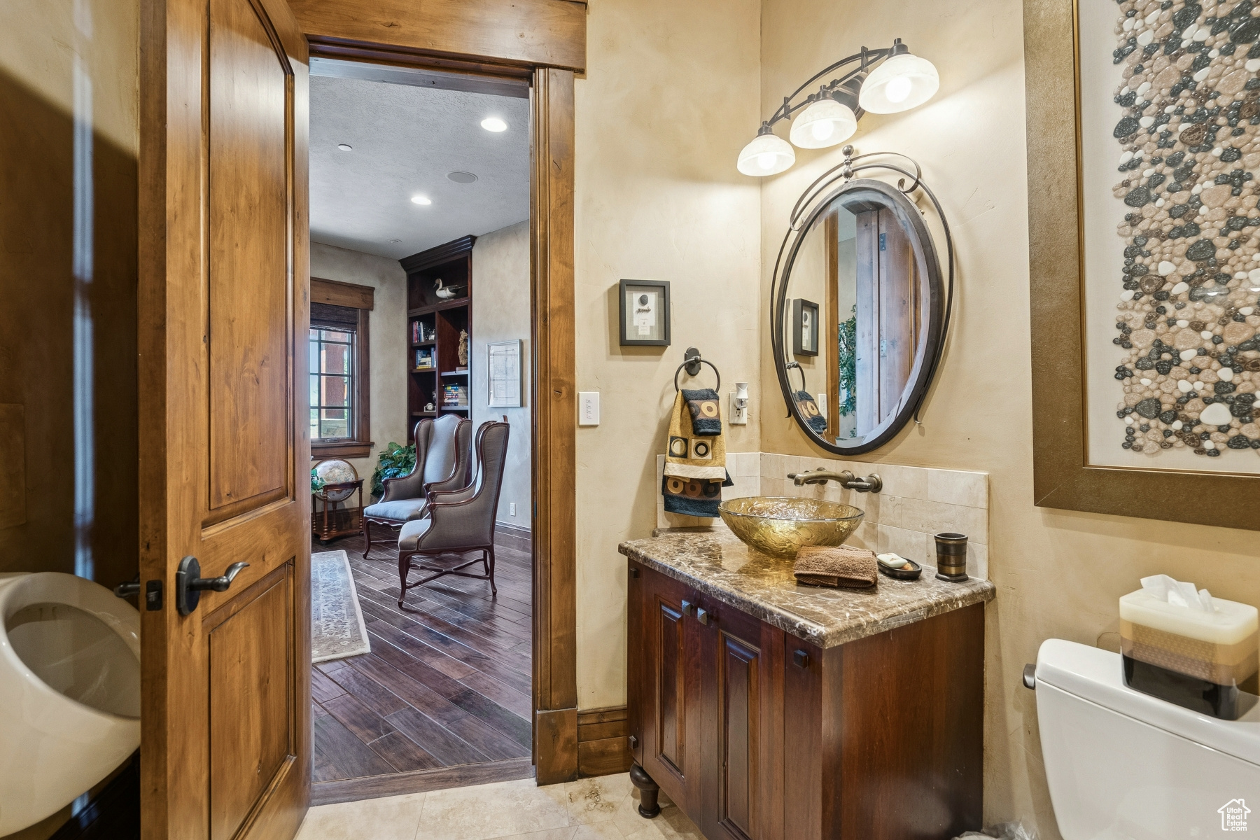 WEST HILLS - Residential