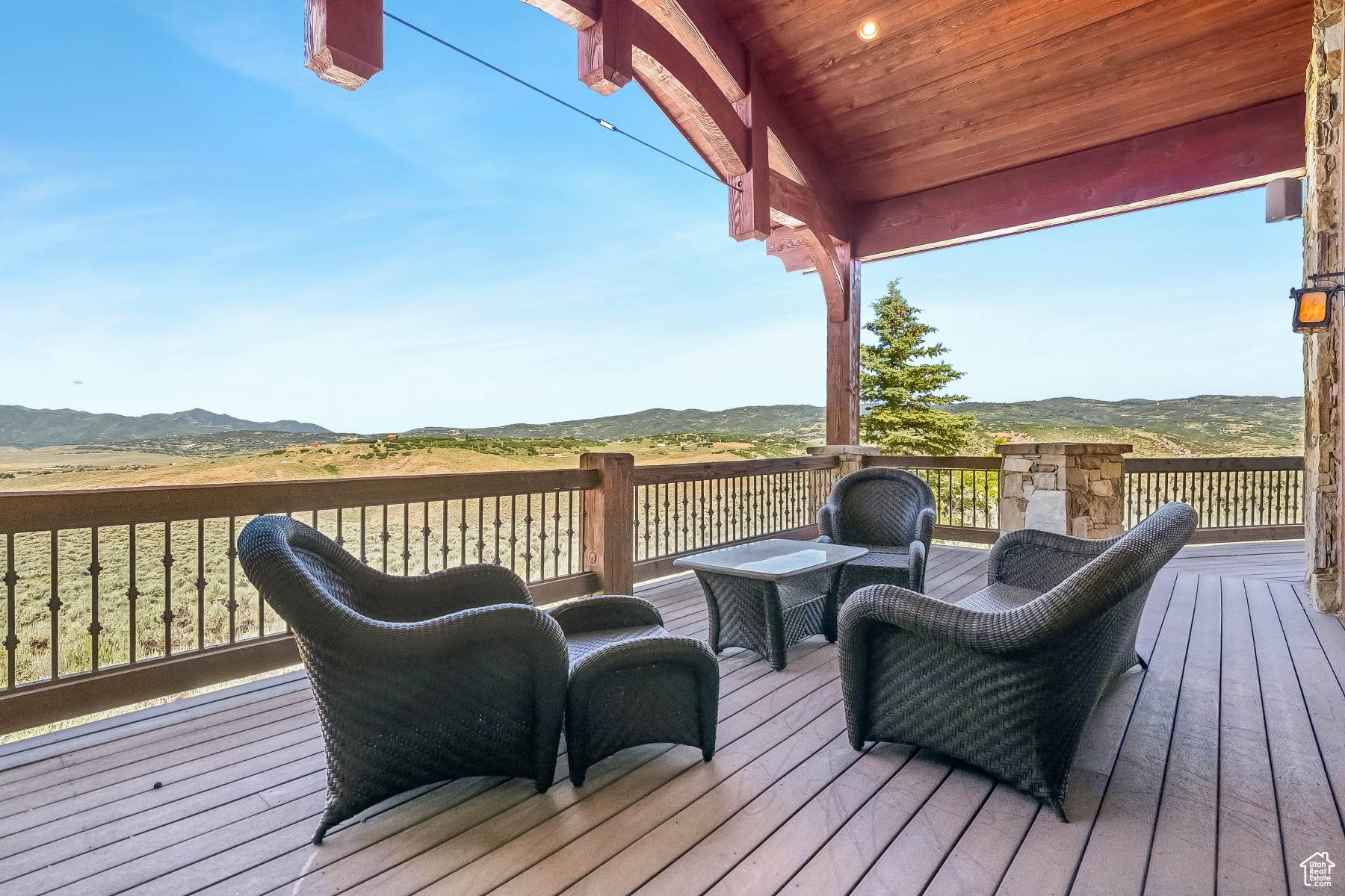 WEST HILLS - Residential