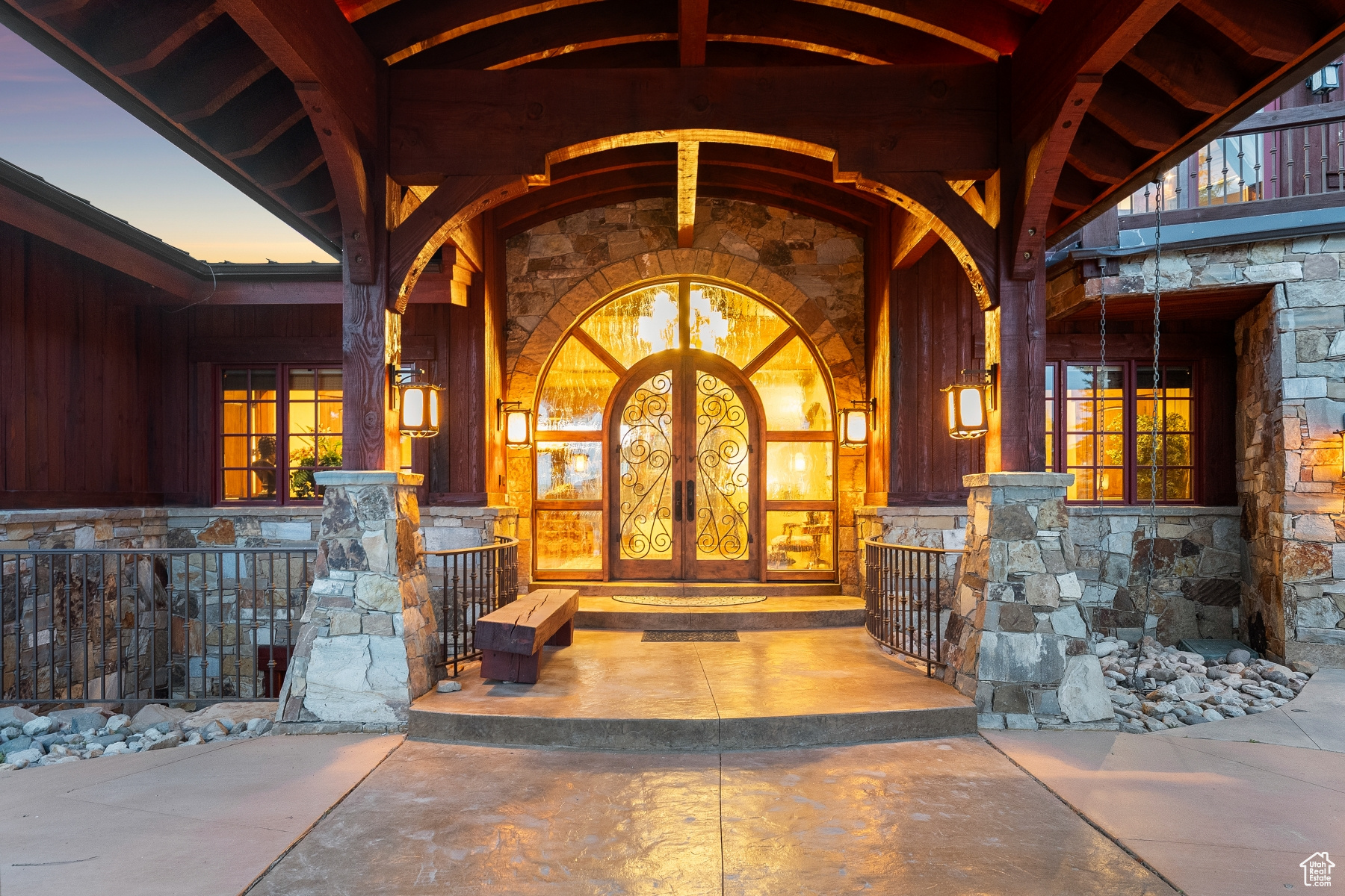 WEST HILLS - Residential