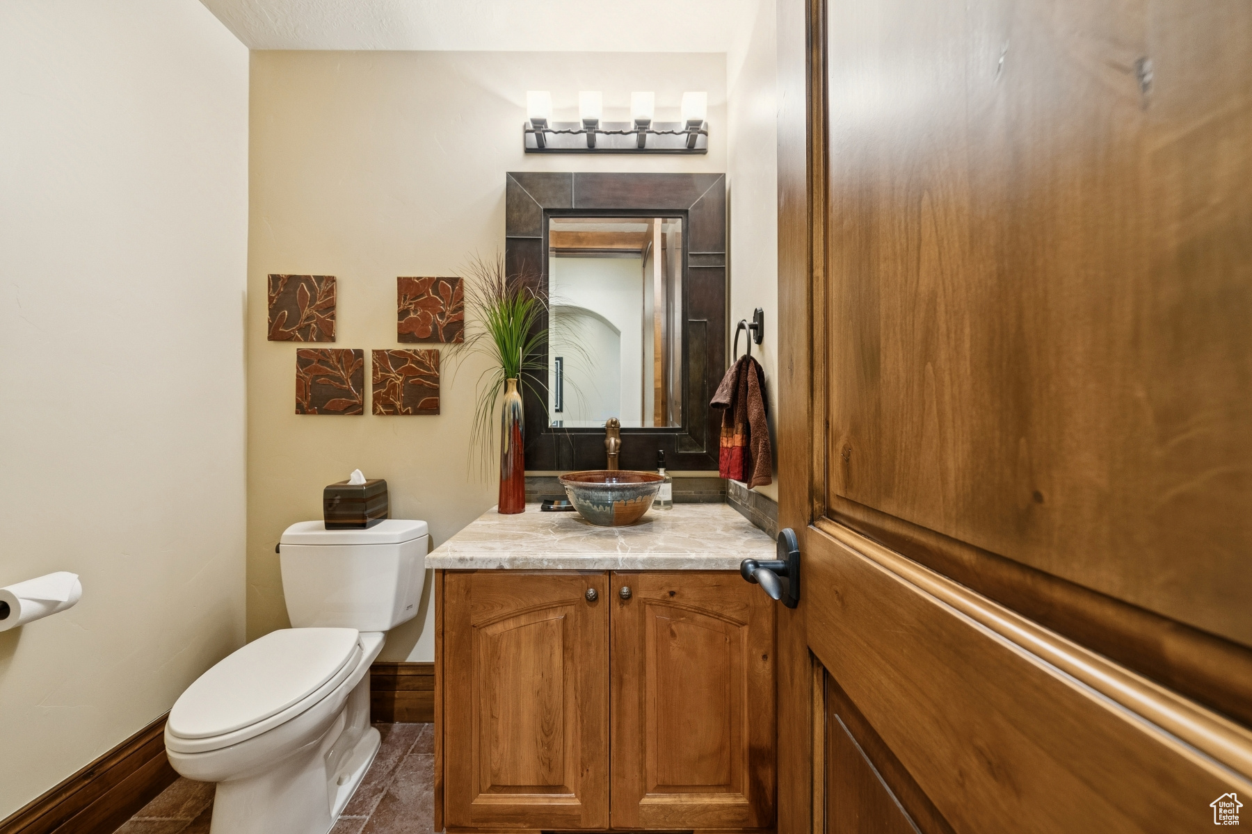 WEST HILLS - Residential